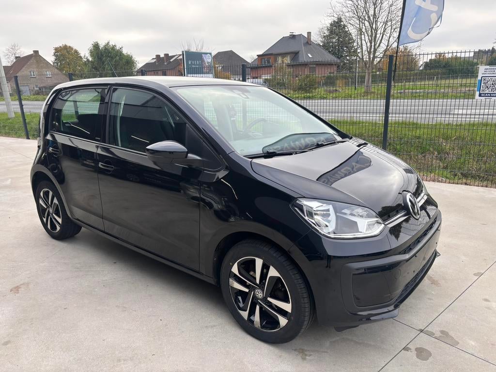 Volkswagen up 1.0 benzine bj 2019 met 108000km, Voorwielaandrijving, 4 zetels, Stof, Bedrijf