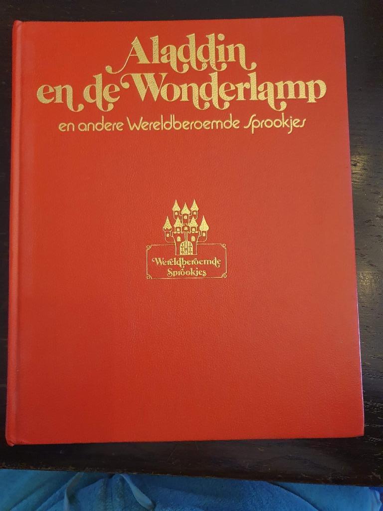 aladdin en de wonderlamp en andere wereldberoemde sprookjes, Boeken, Ophalen of Verzenden, Zo goed als nieuw