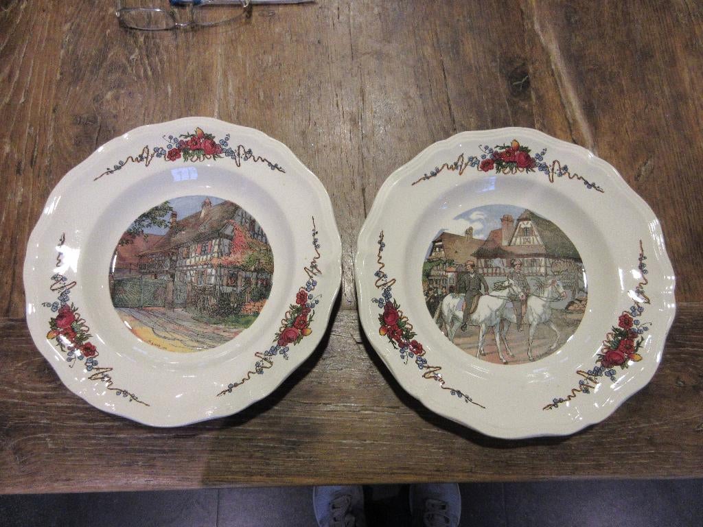 2 oude borden OBERNAI Faïenceries SARREGUEMINES France, Antiek en Kunst, Ophalen