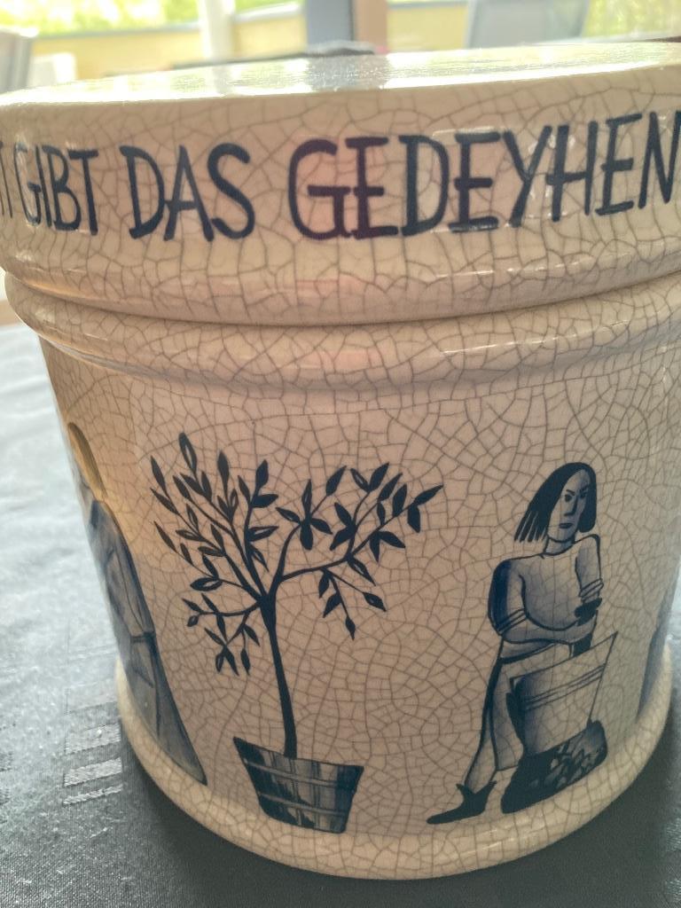 Oude apothekerspot, Antiek en Kunst