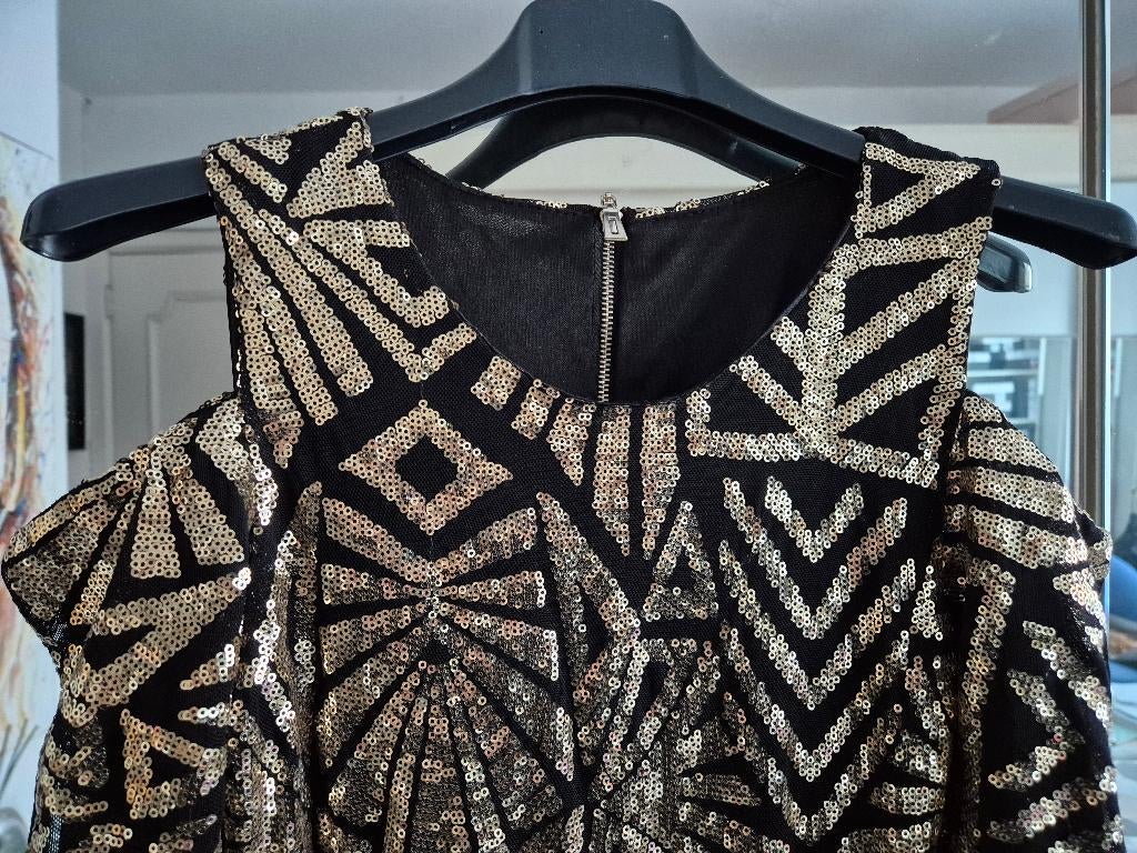 robe soir paillette or s/ noir, manche épaule nue,tirette,36, Enlèvement ou Envoi, Autres couleurs, Au-dessus du genou, Boutique indépendante