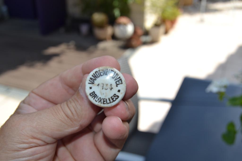 vieux bouchon de bière en porcelaine, Enlèvement ou Envoi, Utilisé, Autres types, Autres marques