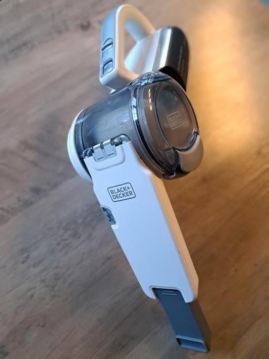 Aspirateur à main Black&Decker, Enlèvement, Comme neuf