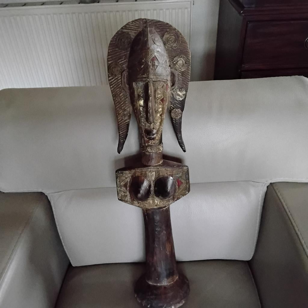 Statue féminine congolaise représentant la tête de Janus (68, Antiquités & Art, Enlèvement
