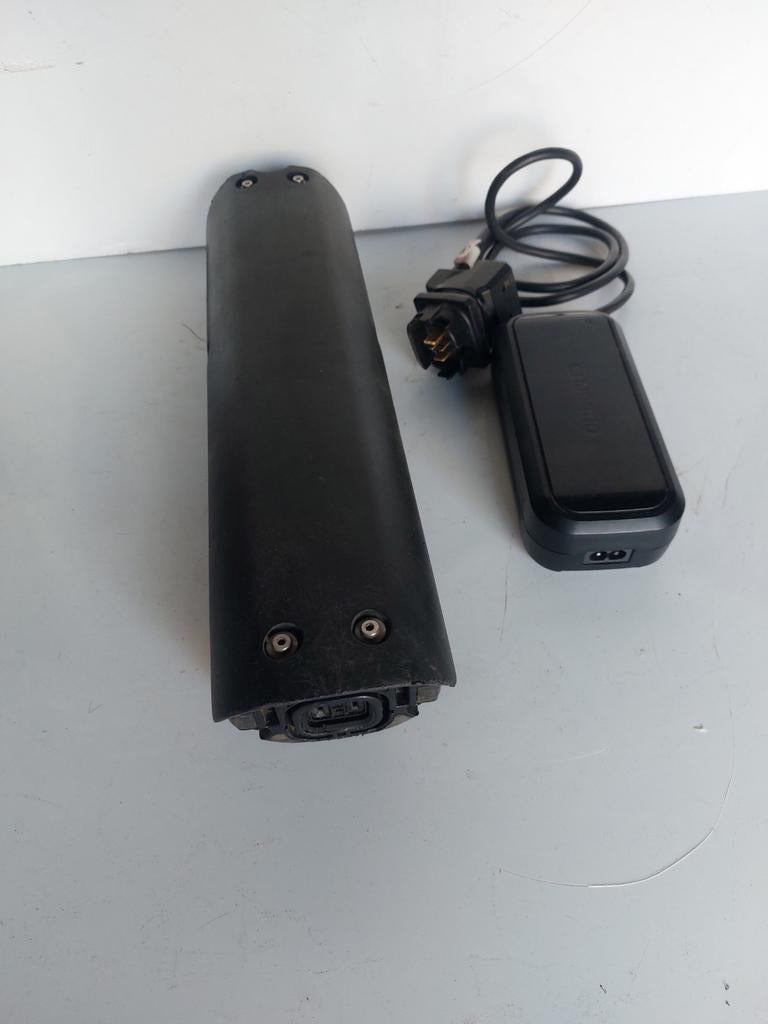 Batterie shimano pour vélo électrique.  Modèle BT-E8035, Vélos & Vélomoteurs, Enlèvement, Utilisé
