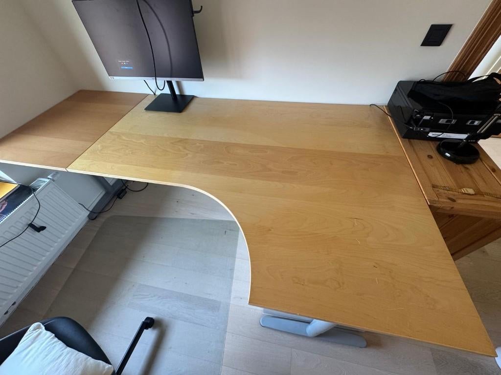 Bureau, Ophalen, In hoogte verstelbaar, Zo goed als nieuw