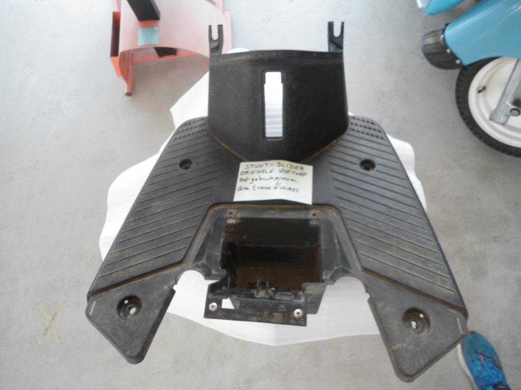 MBK Stunt - Yamaha Slider : couvre-pied original, Enlèvement, Utilisé, Capot, Yamaha