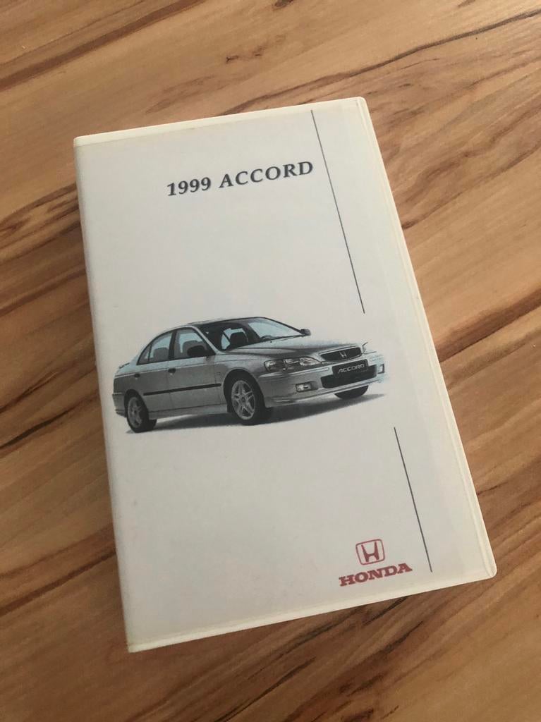 Présentation vidéo Honda ACCORD 1999, Enlèvement ou Envoi