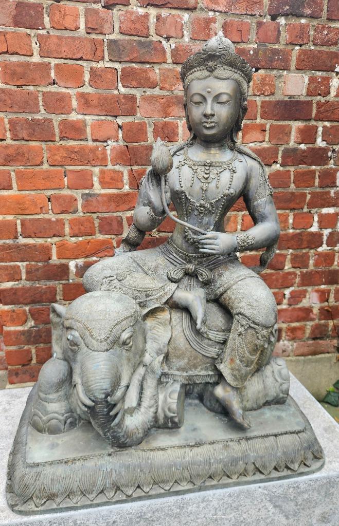 Oud speciaal bronzen zwaar beeld, Boeddha op olifant ook and, Antiek en Kunst, Ophalen of Verzenden