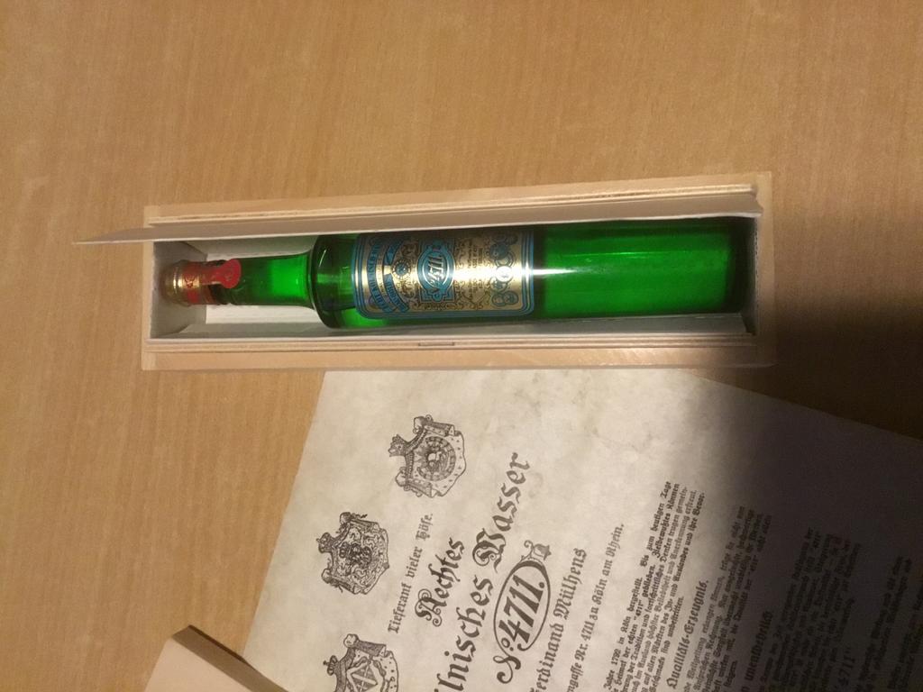 Eau de cologne 4711 unieke verpakking, Verzamelen, Ophalen, Nieuw, Parfumfles, Gevuld