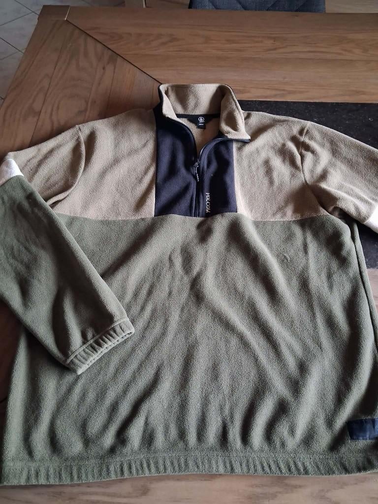 Fleece trui kaki/beige/zwart merk volcom – maat xl, Kleding | Heren, Zwart, Maat 56/58 (XL), Ophalen of Verzenden, Zo goed als nieuw
