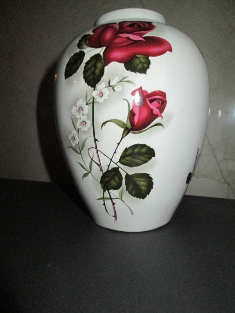 Vintage vaasje van 16 cm Boch Keralux met rozen, Antiek en Kunst, Ophalen of Verzenden
