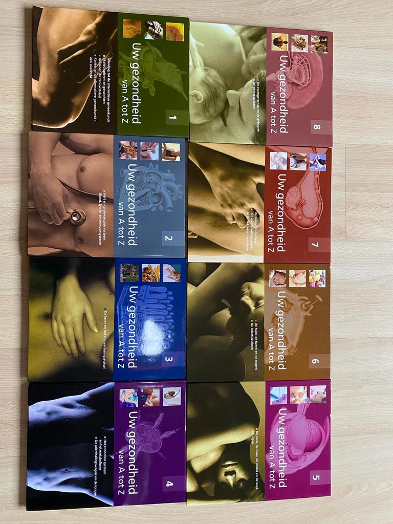 Gezondheid van A tot Z.   Nieuw 8 boeken afhalen in Vichte, Ophalen, Nieuw