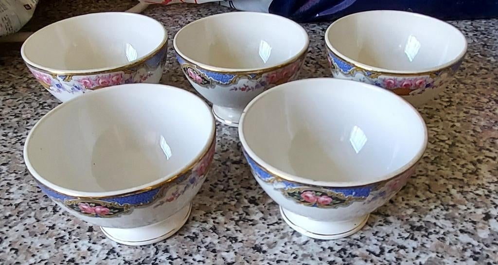 5 tasses à café vintech, Enlèvement ou Envoi, Comme neuf