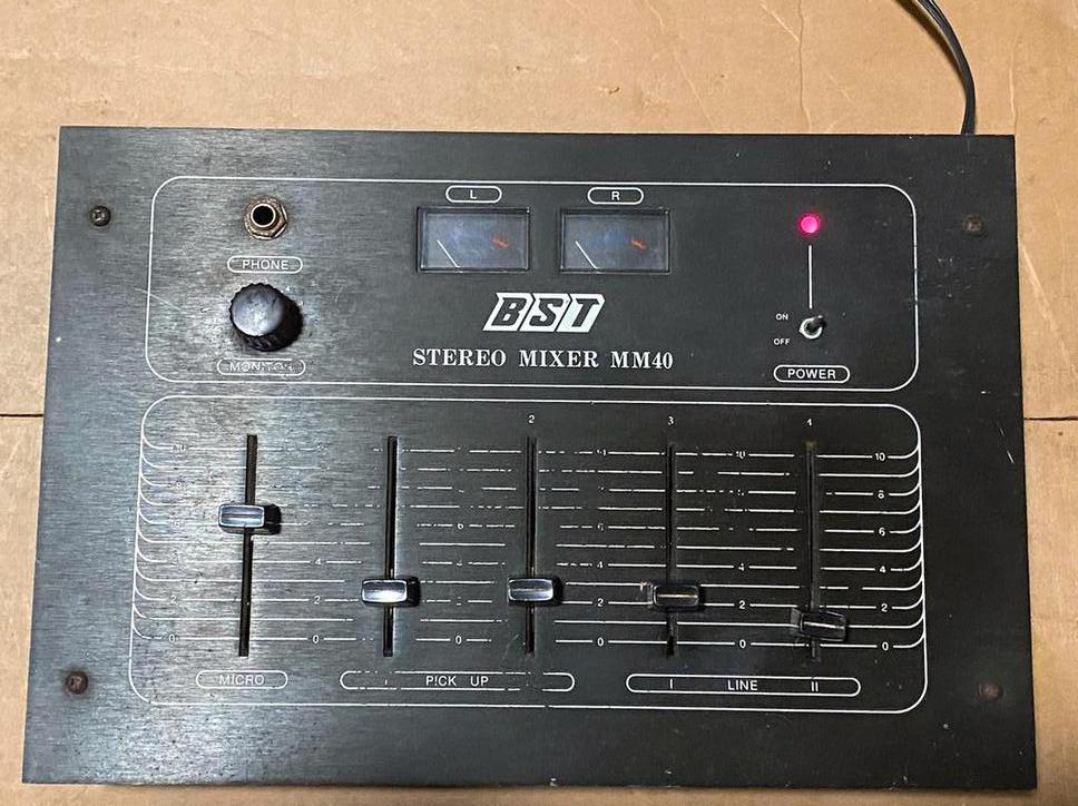 BST mengpaneel mixer 5 kanaals (2 pu’s + 2 line + mic), Muziek en Instrumenten, Mengpanelen, Ophalen of Verzenden