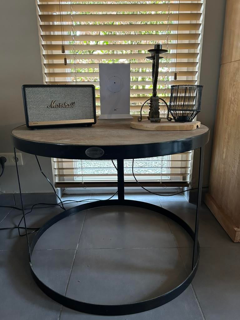 Salontafel of bijzettafel Riverdale, Huis en Inrichting, Tafels | Sidetables, Ophalen, Gebruikt, Rond, Teakhout