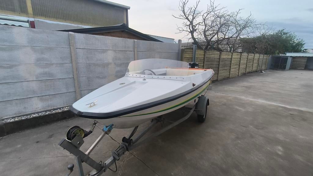 Motorboot met 25pk Mercury 2 takt Buitenboordmotor, Watersport en Boten, Speedboten, Ophalen, Gebruikt, Minder dan 3 meter, Overige brandstoffen