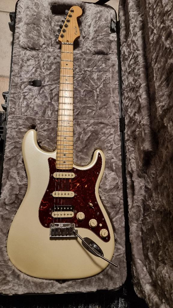Fender Stratocaster American Deluxe 2015 HSS, Enlèvement, Comme neuf, Solid body, Fender