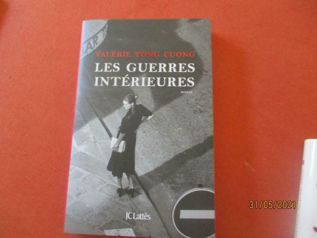 VALERIE TONG CUONG. "LES GUERRES INTERIEURES"., VALERIE TONG CUONG, Enlèvement ou Envoi, Comme neuf, Europe autre