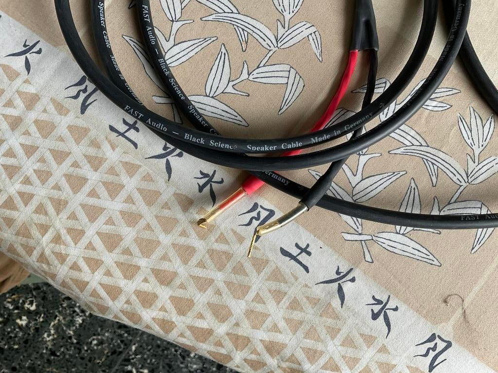 Luitspreker kabel, Ophalen, Gebruikt