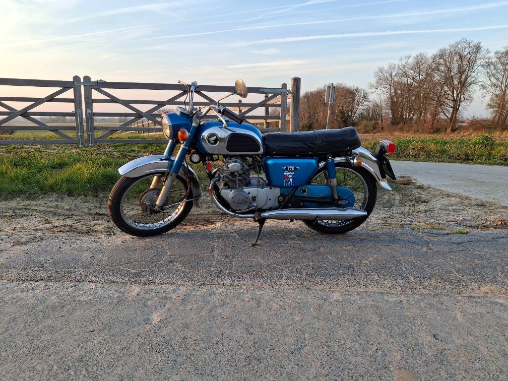 Honda cd 175 bj 1969, Motoren, 2 cilinders, Particulier, Toermotor