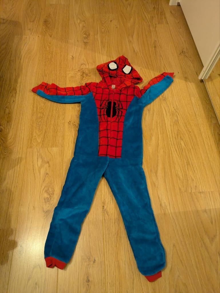 Onesie spider man C&A - 128, Kinderen en Baby's, Ophalen, Zo goed als nieuw