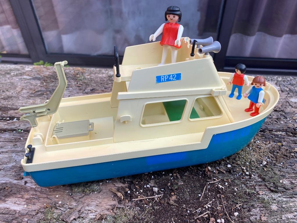 occasion:bateau PLAYMOBIL  + 3 personnages, Envoi, Utilisé, Playmobil en vrac
