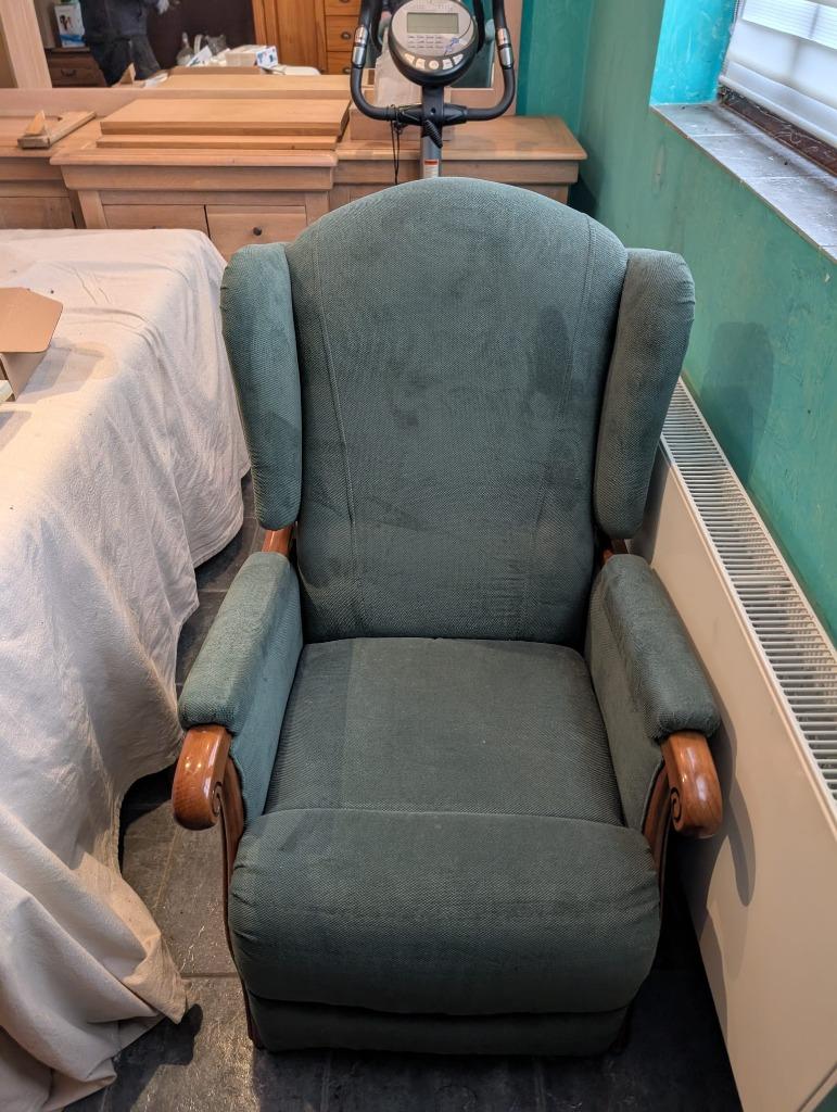Fauteuil bois et tissus, 75 à 100 cm, Traditionnel, Comme neuf, Enlèvement