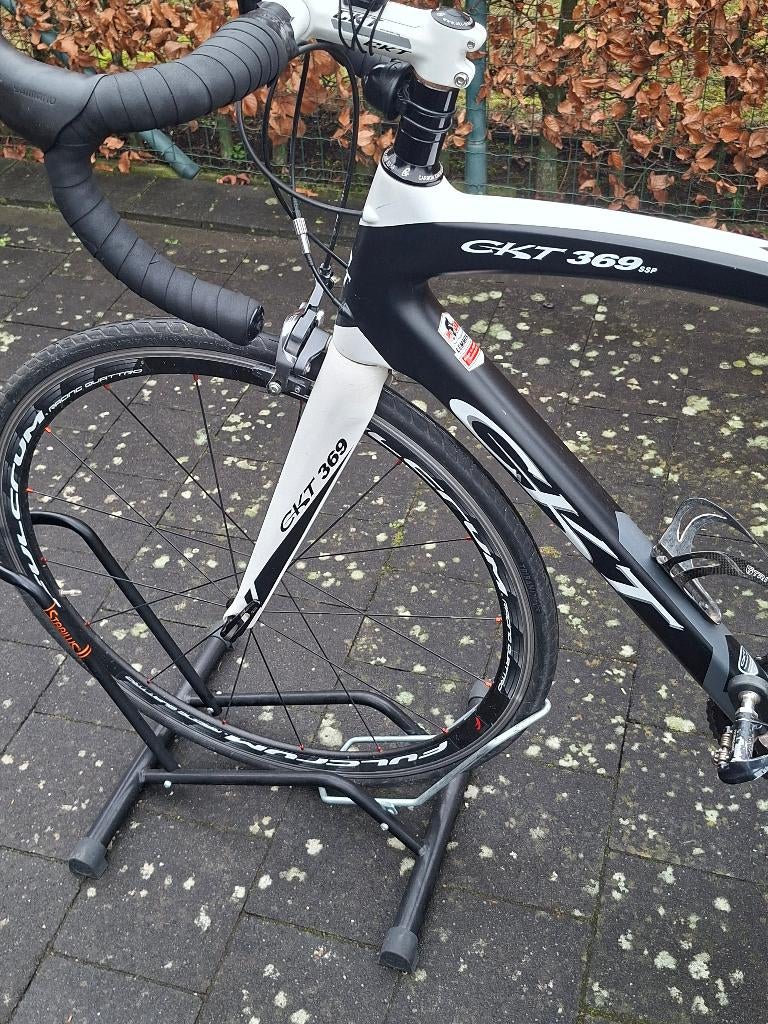 Koersfiets Ckt carbon, Ophalen