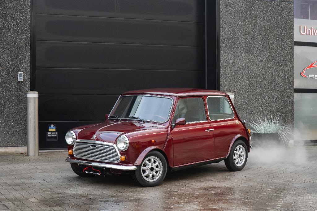 Austin Mini 1989 30th Anniversary, Autos, Mini, Entreprise, Achat, Autres modèles, Essence, 3 portes, Boîte manuelle, Rouge, Noir