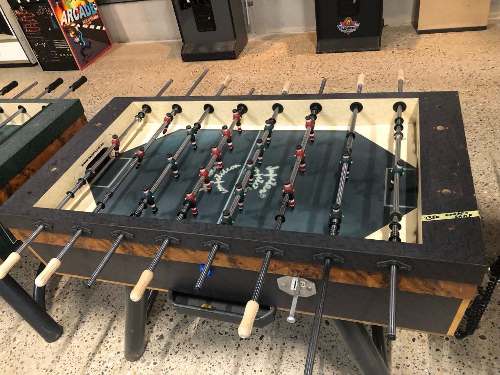 tafelvoetbal / voetbaltafel / kicker Jupiter Goldstar, Ophalen of Verzenden, Gebruikt