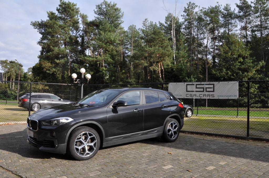 BMW X2 s-Drive 18i *BENZINE* Manueel - Navi - PDC - Airco, Auto's, 100 kW, X2, Zwart, Bedrijf
