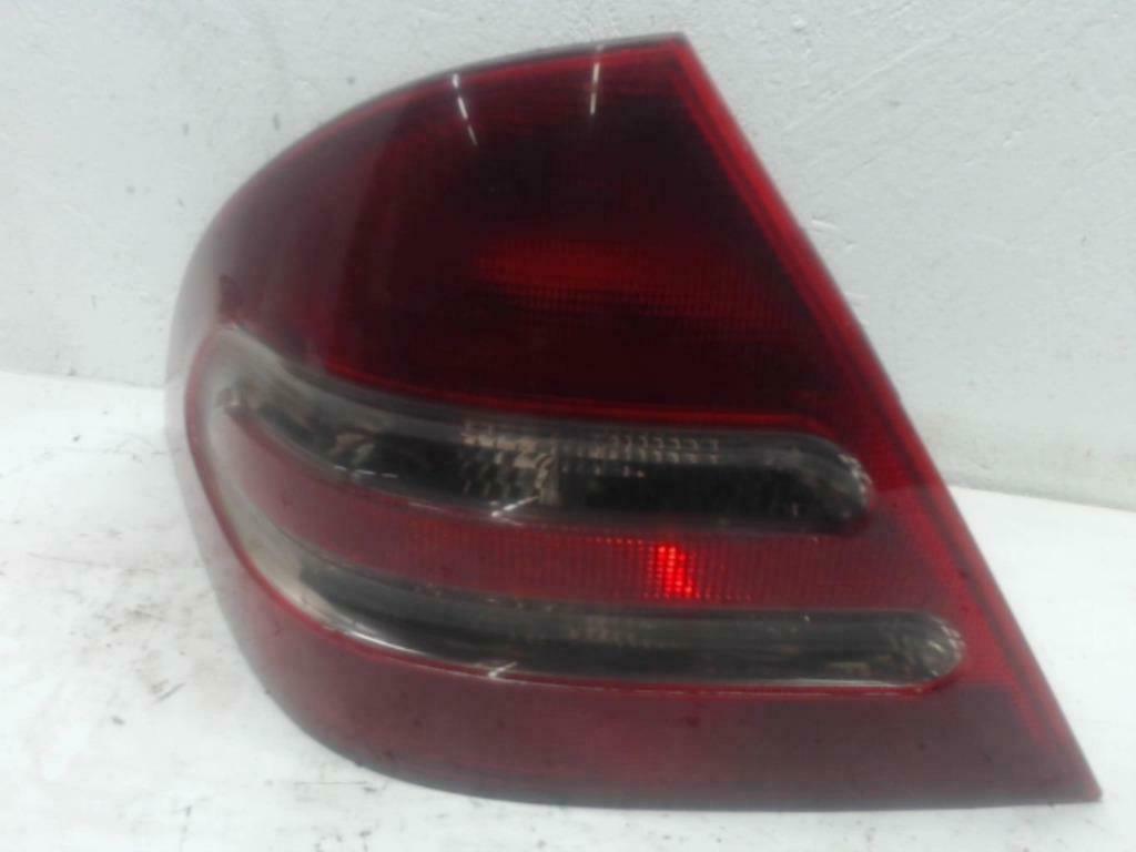 feu arriere droit  mercedes  w203 c, Auto-onderdelen, Ophalen, Gebruikt, Mercedes-Benz