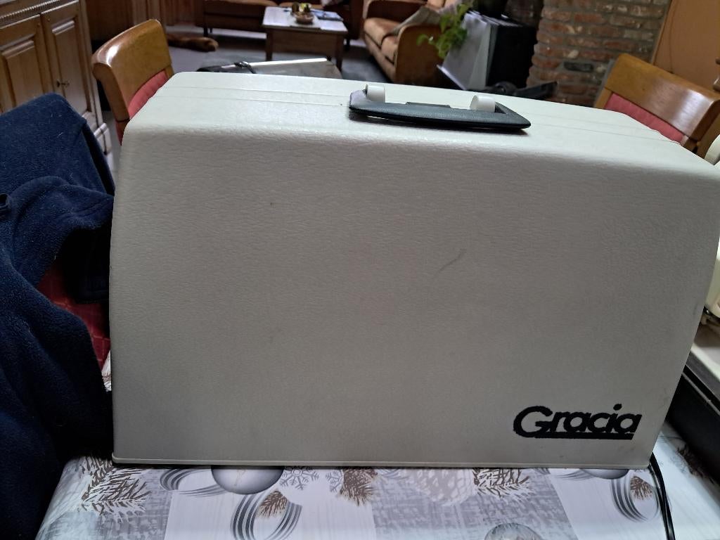 stikmachiene gracia, Ophalen, Zo goed als nieuw, Naaimachine, Overige merken