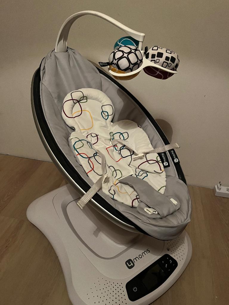 4 Moms Mamaroo schommelstoel, Autres marques, Comme neuf, Enlèvement, Avec ceinture(s)