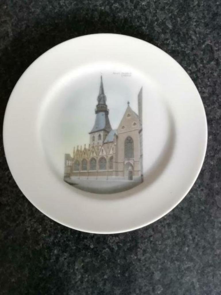 Vintage porseleinen bord ***Hasselt Hoofdkerk***, Ophalen of Verzenden