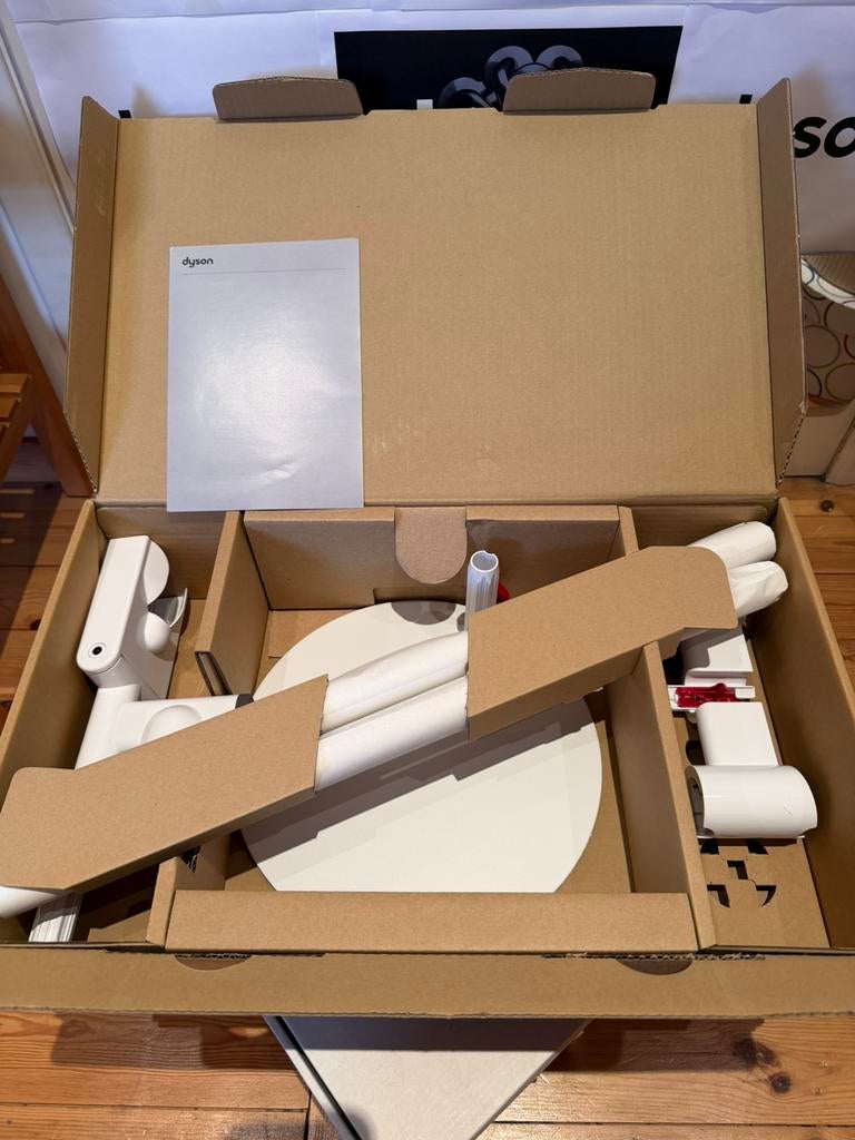 Support Dok Dyson pour le modèle Dyson V12 neuf jamais utili, Enlèvement ou Envoi, Neuf