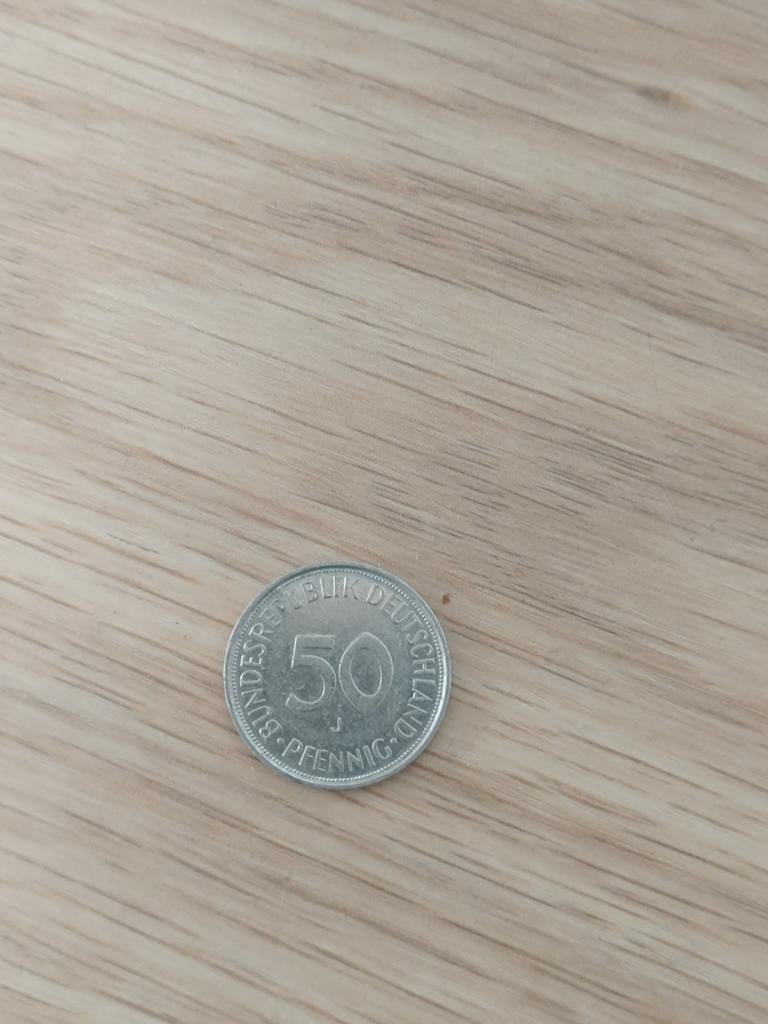 Pièces de monnaie de 50 penny 1972, Enlèvement