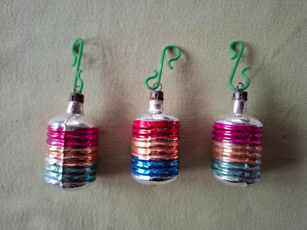 Set van 3 vintage retro kerst ornamenten gekleurd, Ophalen of Verzenden, Zo goed als nieuw