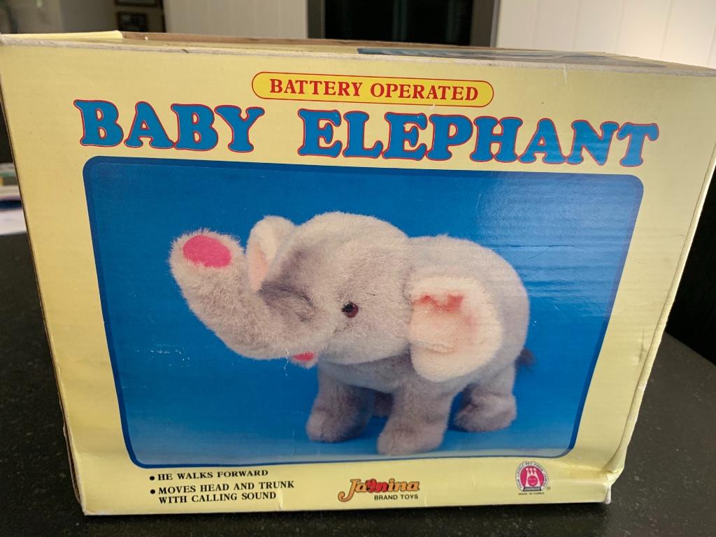 Jamina Baby Elephant Battery operated 1990's - works perfect, Ophalen of Verzenden, Zo goed als nieuw, Jongen of Meisje