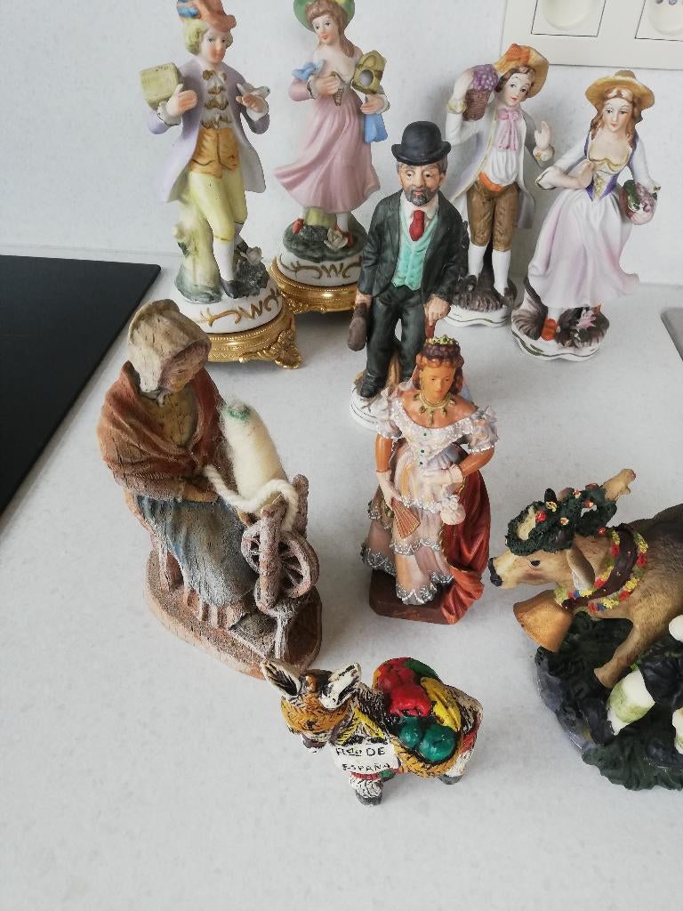 porselein beeldjes en souvenirs, Verzamelen, Ophalen of Verzenden, Porselein, Beeldje(s)