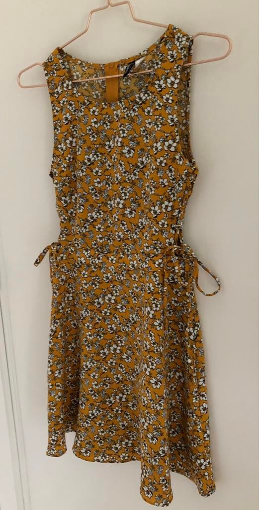 nieuwe jurk H&M Divided 34 oker geel bloemetjes wit, H&M, Geel, Nieuw, Ophalen of Verzenden