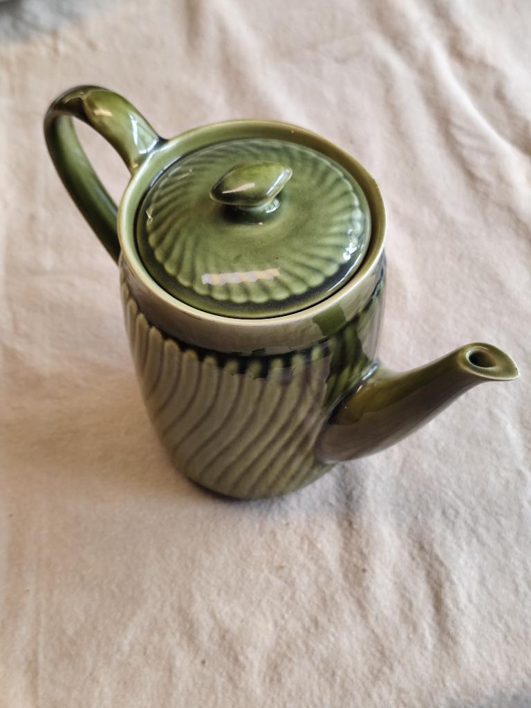 Cafetière Boch vert olive, Antiquités & Art, Enlèvement ou Envoi