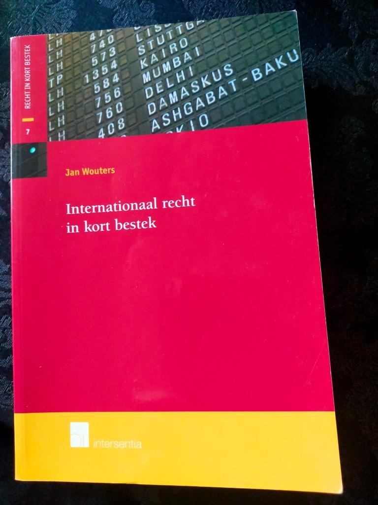 Internationaal recht in kort bestek, Boeken, Ophalen of Verzenden, Zo goed als nieuw, Intersentia