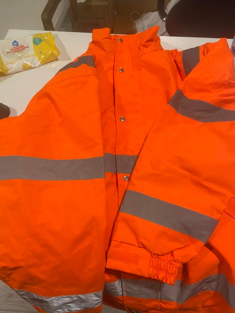 Partij veligheidjassen, Ophalen