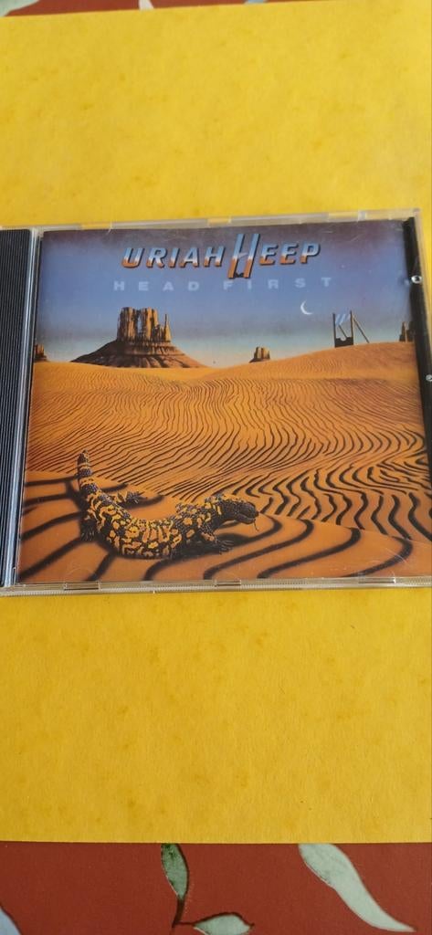 Cd  Uriah Heep  - Head First, Ophalen of Verzenden, Zo goed als nieuw