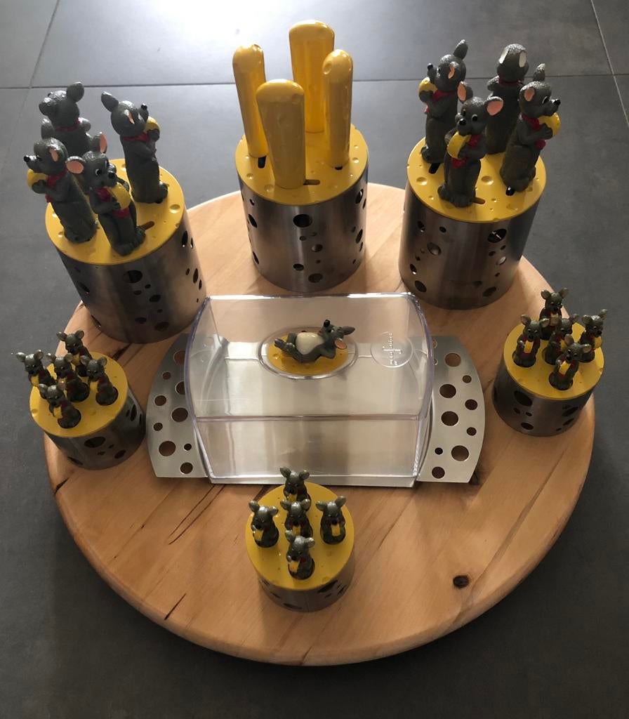 Assiette à fromage rotative avec souris, Enlèvement ou Envoi, Utilisé, Rond, Synthétique