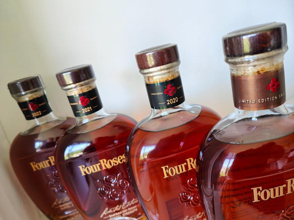 Four Roses Limited Edition Small Batch 2019,' 20, '21, 2022, Verzamelen, Overige gebieden, Overige typen, Nieuw, Ophalen of Verzenden