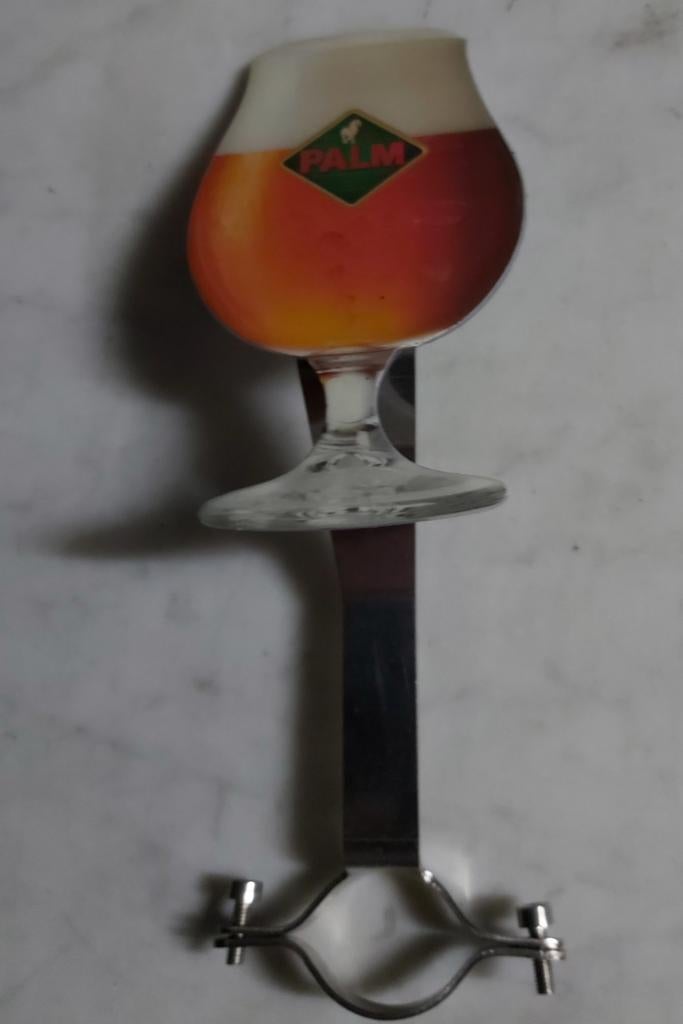 Palm steenhuffel Belgium tapruiter klein bol glas, Verzamelen, Speldjes, Pins en Buttons, Ophalen of Verzenden