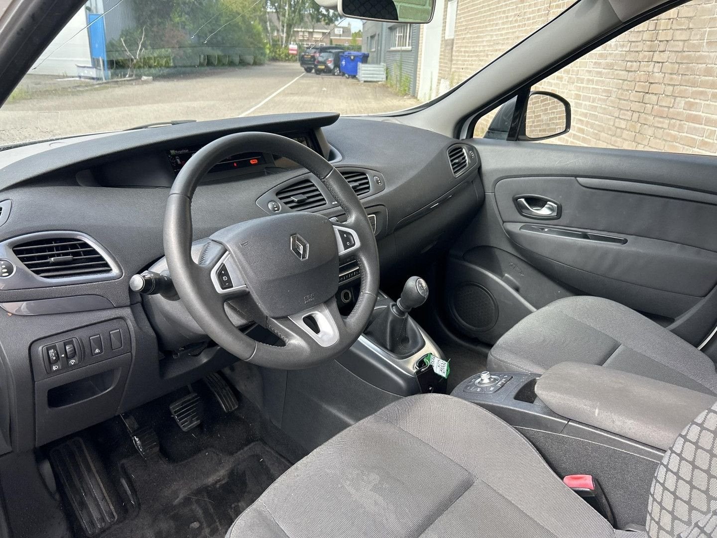 Renault Scenic 1.4 TCE Parisienne | Climate | Cruise | Navi, Autos, Renault, Achat, Entreprise, Boîte manuelle, Noir